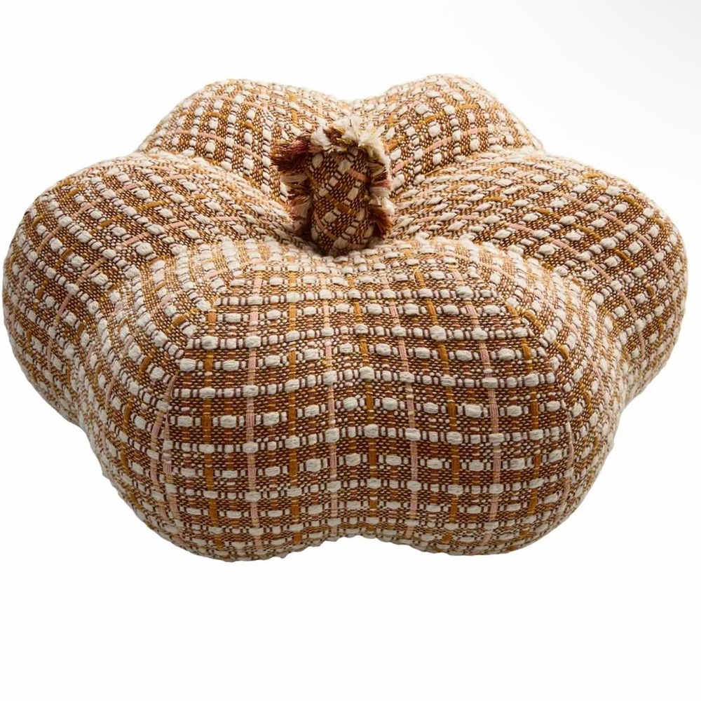 At Home Yarn Dyed Woven Pumpkin Shaped Boucle Tweed Throw Pillow NEW - Picture 2 of 15
